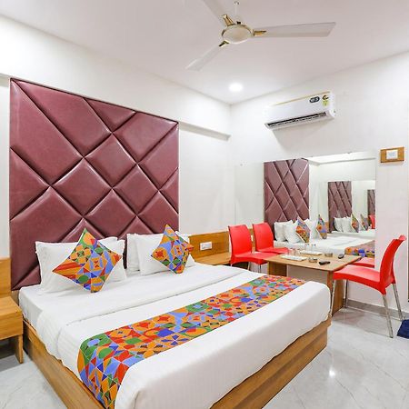 Fabhotel Crystal I - Гандинагар Экстерьер фото