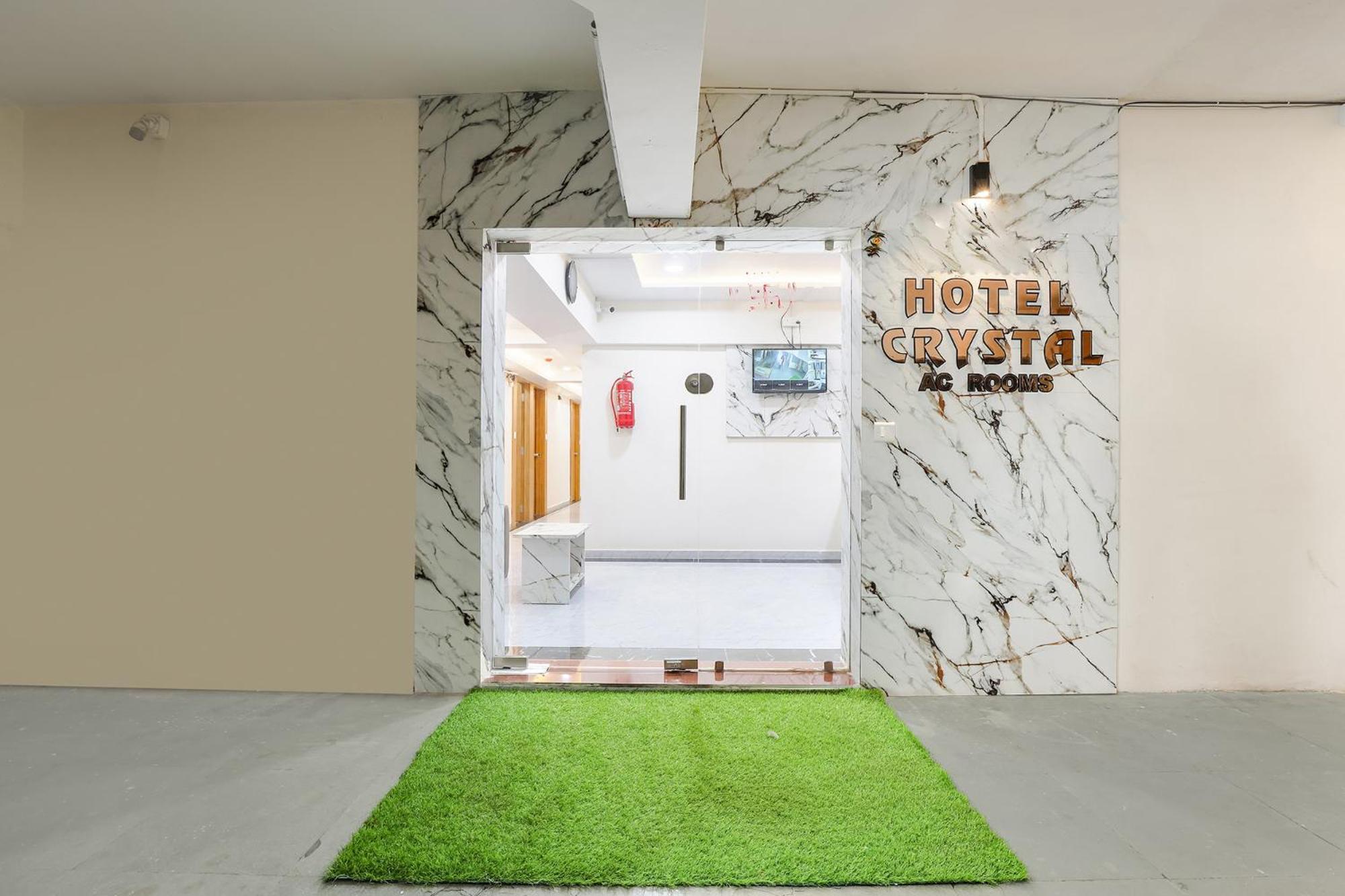 Fabhotel Crystal I - Гандинагар Экстерьер фото